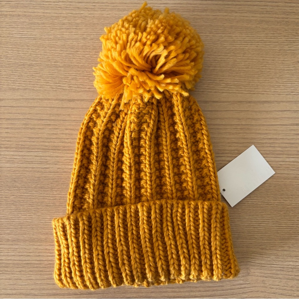 NWT Forever 21 Mustard Yellow Ribbed Knit Pom Pom Beanie Women’s One Size